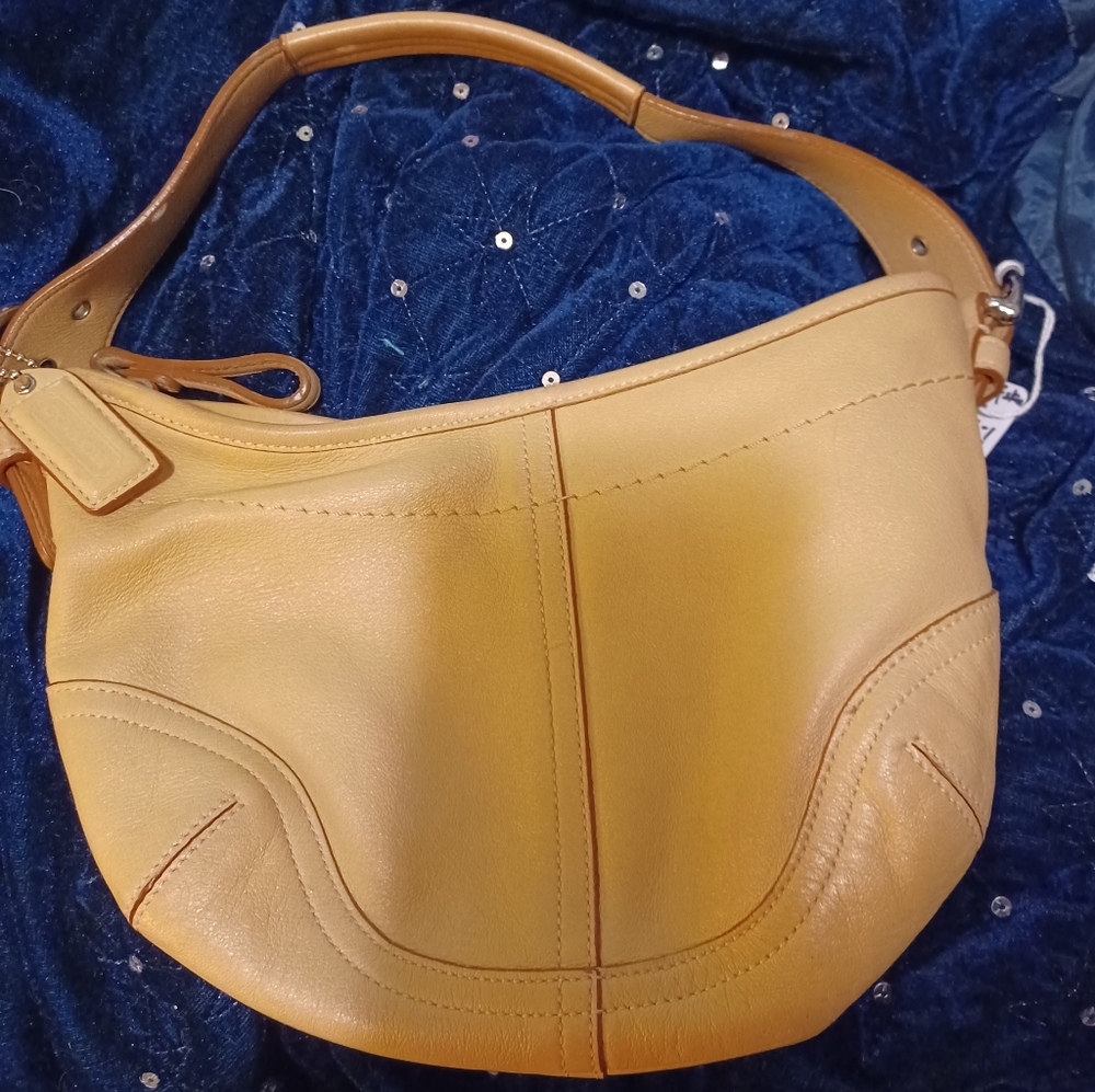 Vintage Coach Small Leather Cream Colored Handbag